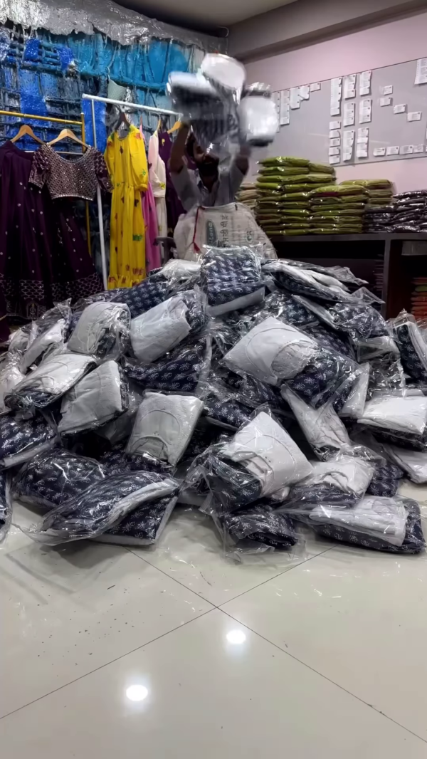 Navy Blue & White Cotton Printed Kurta Set – Everyday Ethnic Elegance for Women - Image 2