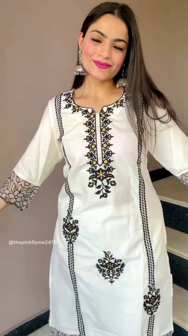 Elegant Black Sheer Sleeve Embroidered Kurta Set with Leaf Motif Detailing - Image 2