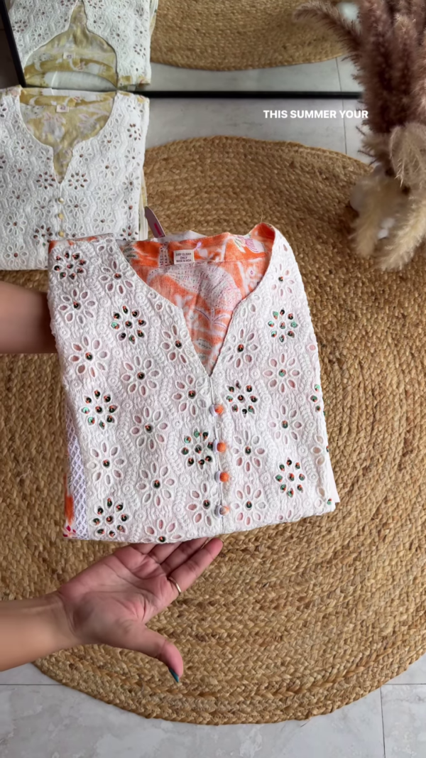 Floral Fusion White & Orange Kurta Set with Lace and Mirror Embellishments - Image 3