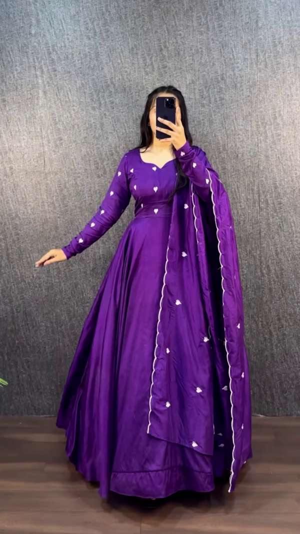 Royal Purple Anarkali Gown with White Heart Motif Embroidery and Dupatta Set - Image 2