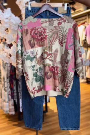 Women’s Patchwork Floral Print Sweater with Blue High-Waisted Jeans – Casual Boutique-Inspired Ensemble