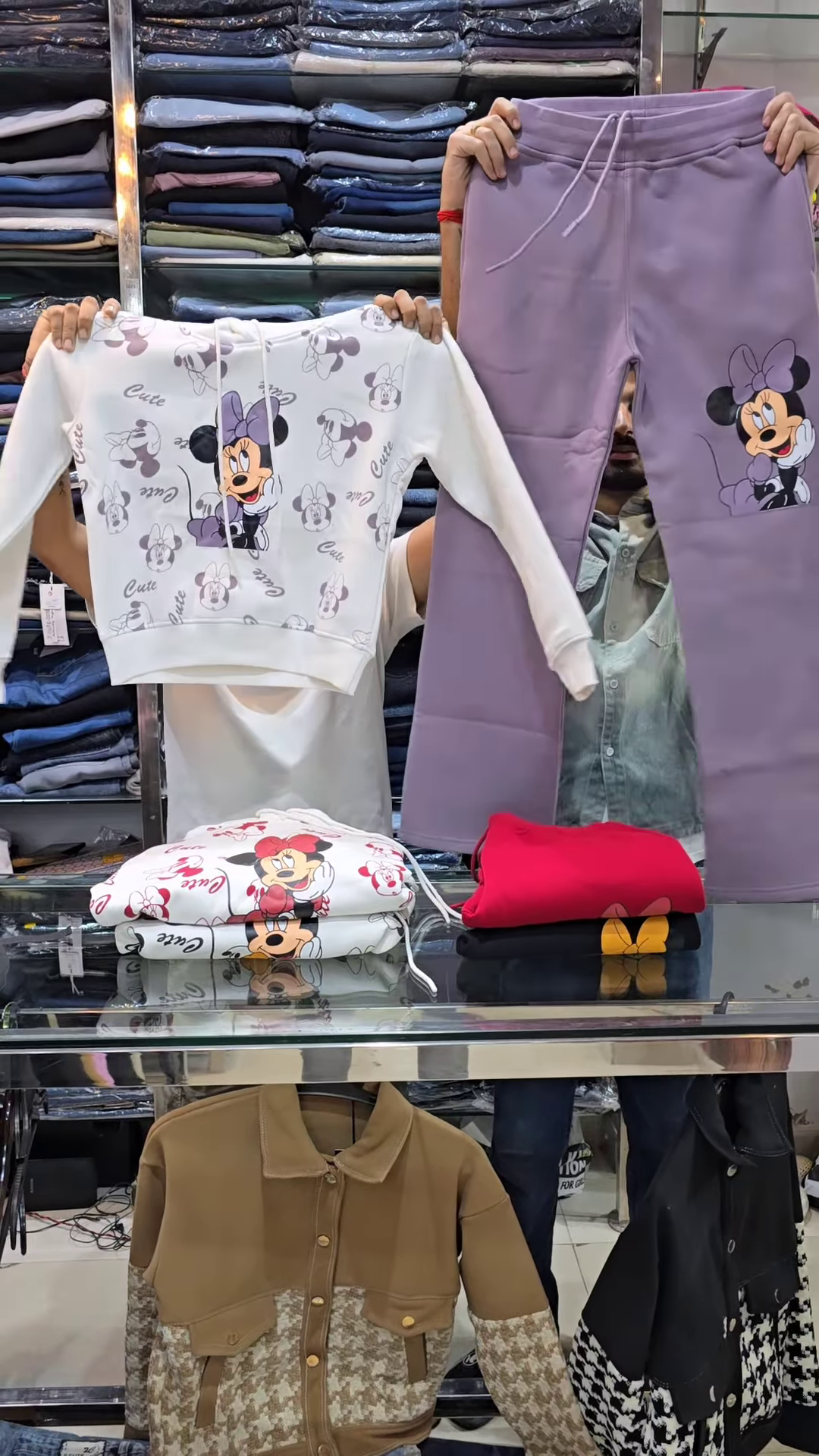 Cozy Cartoon Hoodie & Jogger Set – Cute, Comfy, and Ready for Winter ❄️🧸 - Image 2